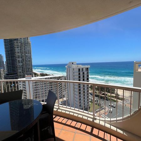 Stunning 2 Bedroom Ocean View Apartment Gold Coast Luaran gambar