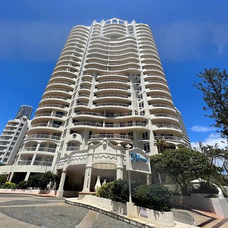 Stunning 2 Bedroom Ocean View Apartment Gold Coast Luaran gambar