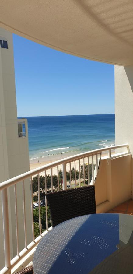 Stunning 2 Bedroom Ocean View Apartment Gold Coast Luaran gambar