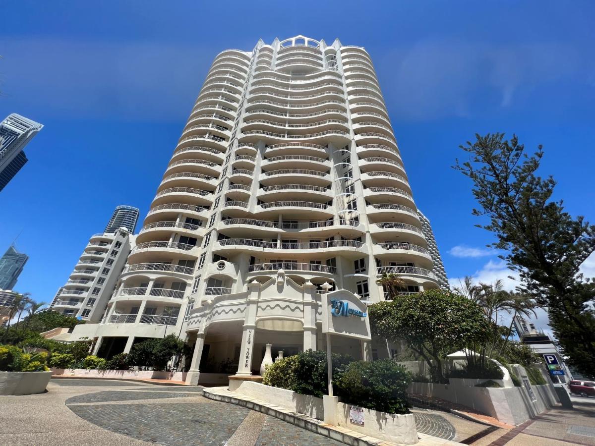 Stunning 2 Bedroom Ocean View Apartment Gold Coast Luaran gambar