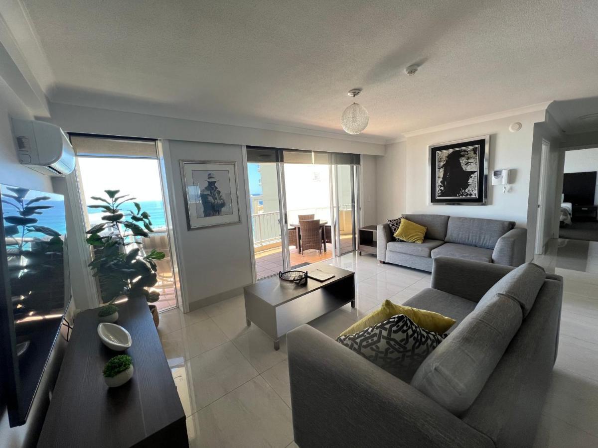 Stunning 2 Bedroom Ocean View Apartment Gold Coast Luaran gambar